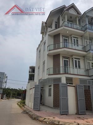 Cho thuê nhà 1 trệt 3 lầu mặt tiền Gò Cát, Phú Hữu, TP.Thủ Đức, 18tr/t; 0932856182