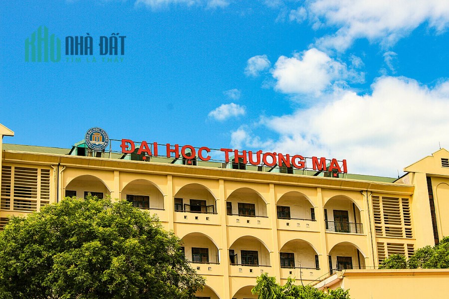 Bán nhà gần trường ĐH Thương Mại Hà Nội, 56m2, 3 tầng giá 4.25 tỷ