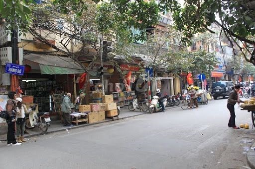 Bán nhà mặt phố cổ HK, gần Hàng Bồ, Lãn Ông, 110 m2, 4 tầng, 320 tr/m2, KD sầm uất