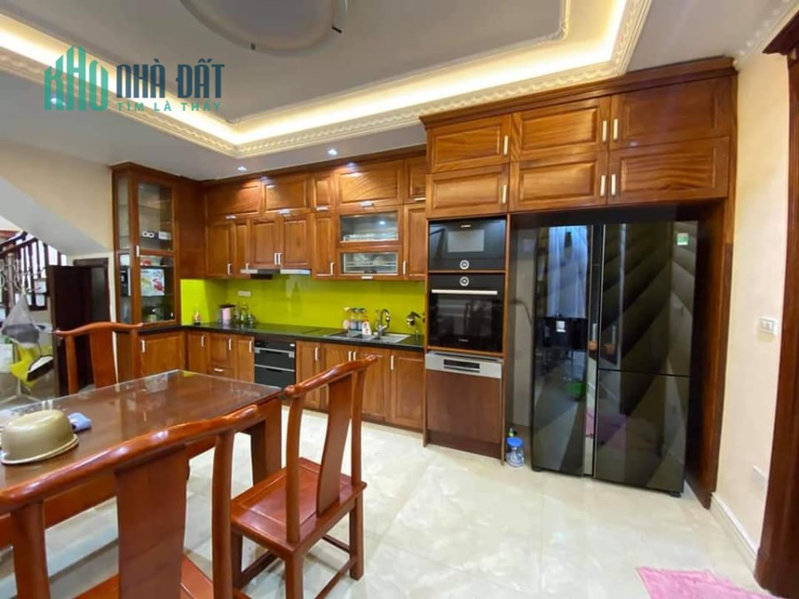 Bán gấp nhà Phân lô Trung Kính, Q. Cầu Giấy, 65m2x5 tầng.