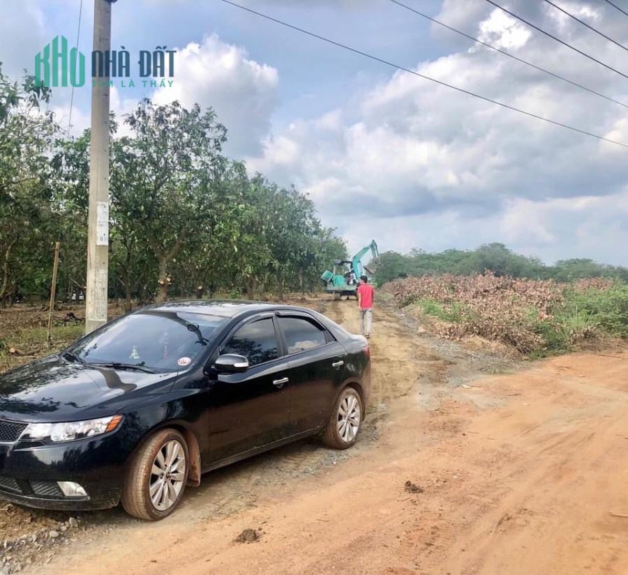 BÁN GẤP đất đường Quốc Lộ 20, Phú Ngọc, Định Quán, Đồng Naia