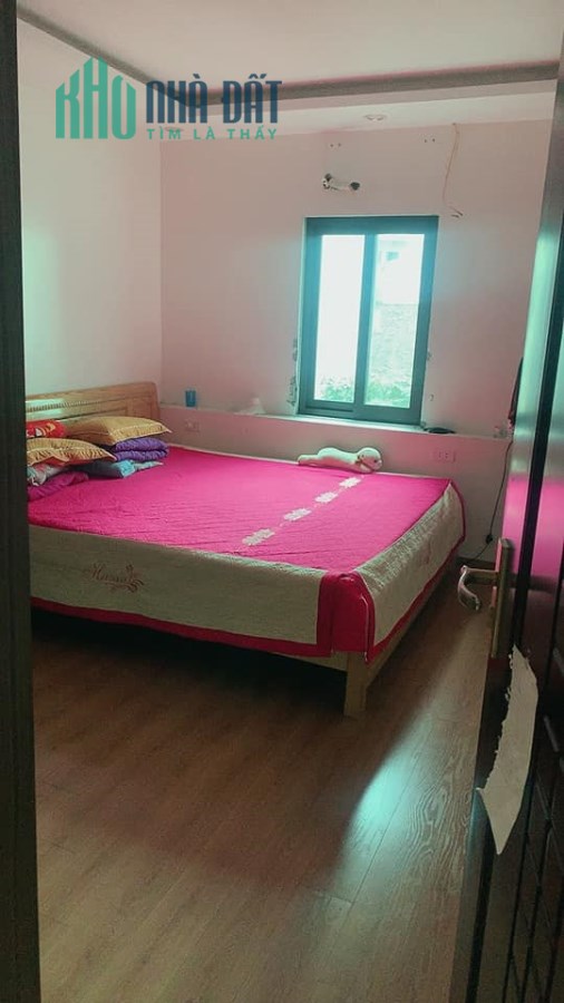 Bán nhà Kiểu Biệt thự Phố Cổ Nhuế giá 11.3 tỷ, 170mx3T, Oto vào