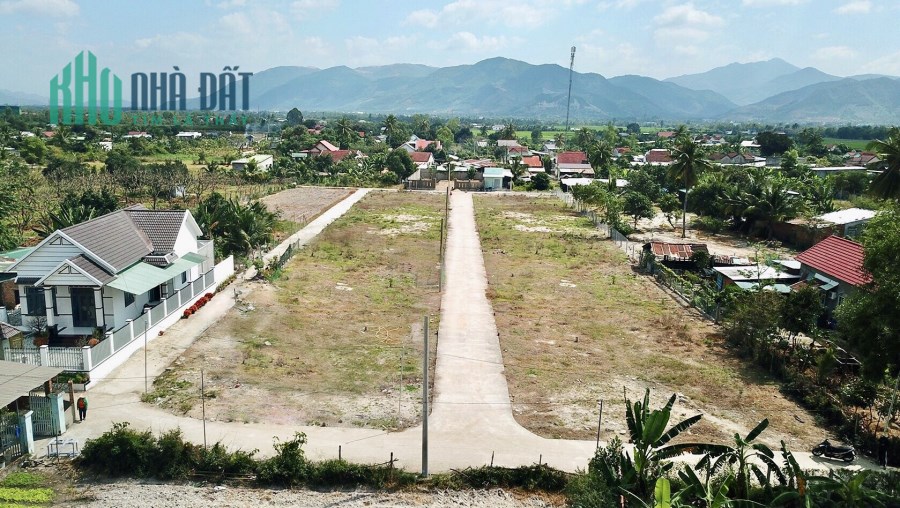 Bán nhanh lô đất nền sổ đỏ 2 mặt tiền tại Suối Tiên, Diên Khánh, Khánh Hòa