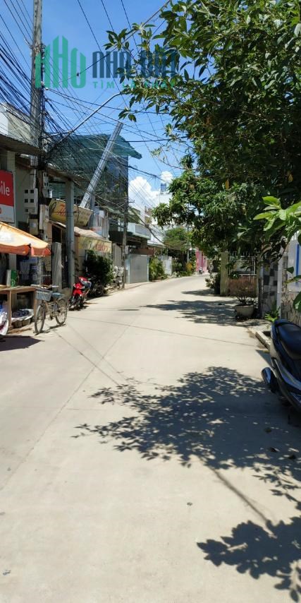 Bán nhà 2 mặt tiền đường Phú Nông , Vĩnh Ngọc , Nha Trang giá 1 tỷ 600 triệu