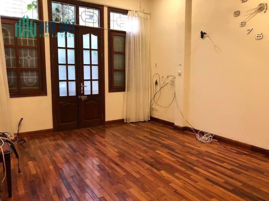 Phân Lô, Pháo Đài Láng, Đống Đa, 54m*4T*MT5m, 12 tỷ, Ô Tô Tránh, Vỉa Hè Rộng, Kinh Doanh.