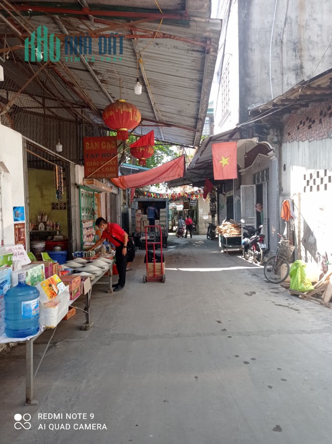 Bán đất trong khu chợ tt Xuân Mai Chương Mỹ Hà Nội