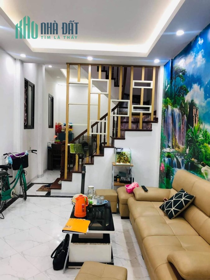 Bán nhà 38m x 4 tầng đường Tôn Thất Tùng, Đống Đa