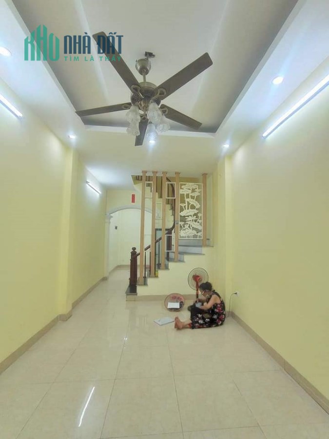 BÁN NHÀ NGÕ 169 HOÀNG MAI, MẶT NGÕ, Ô TÔ ĐỖ, KINH DOANH, 40M 6 TẦNG 4 TỶ 15. LH 0945262238