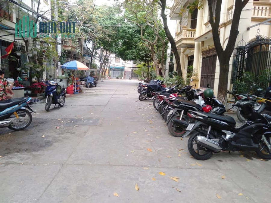 Vỉa hè 3M Ô tô tránh, Bán nhà XÃ ĐÀN ĐỐNG ĐA 46m, 5T, 8 Tỷ 9.