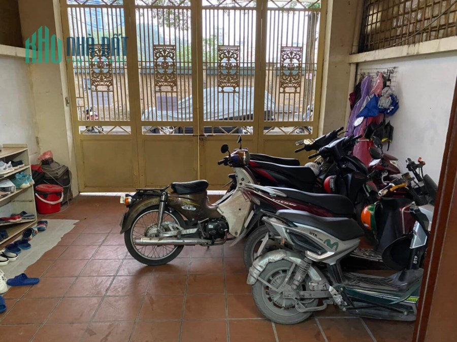 NHÀ KĐT TRUNG YÊN, DIỆN TÍCH 100M2, MẶT TIỀN 4.8M, KHU VỰC KINH DOANH, Ô TÔ ĐỂ TRONG NHÀ