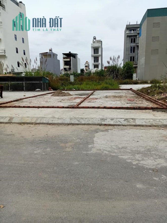 + Bán Đất Đào Tấn, lô góc đẹp 110m, mặt tiền 11m  giá 13.99 tỷ