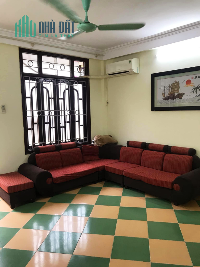 Nhỉnh 2 tỷ - Nhà phố Khâm Thiên 32.5m2, 4 tầng, 2 ngủ, về ở luôn