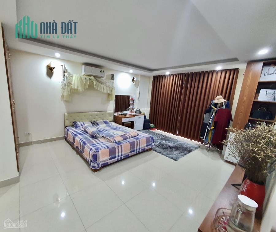 BÁN NHÀ TỔ ĐỘI 1 KIẾN HƯNG HÀ ĐÔNG LÔ GÓC. DT40M. MT 4M. CD 10M. 5 TẦNG. LH 0984042591