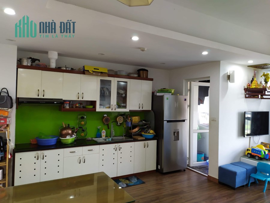 Bán gấp Mặt phố Phạm Hồng Thái giá 40 tỷ, 100mx5T, MT gần 7m