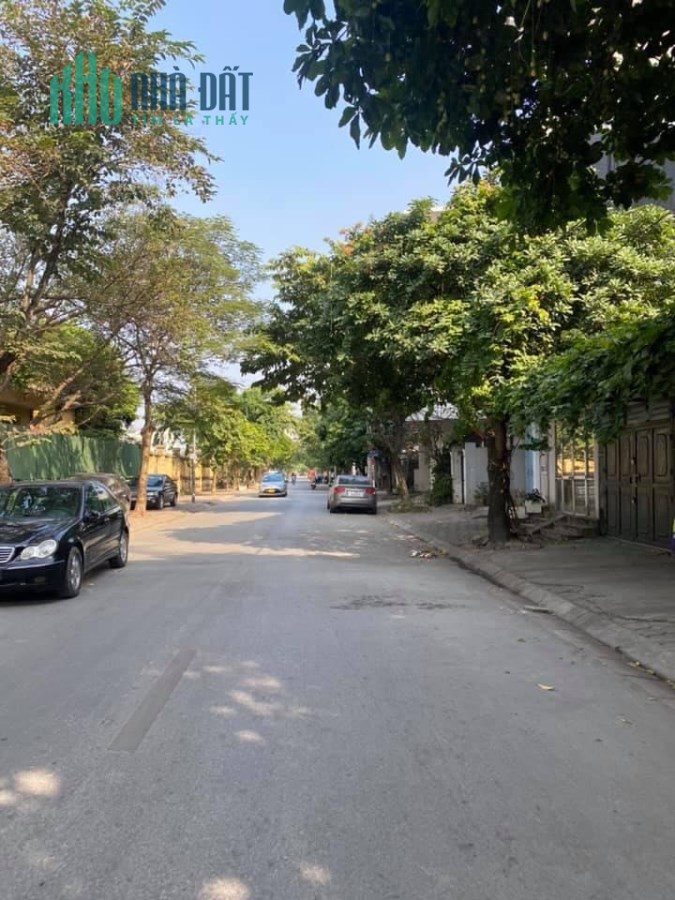 Bán Đất Mặt phố Cầu Giấy 524m 