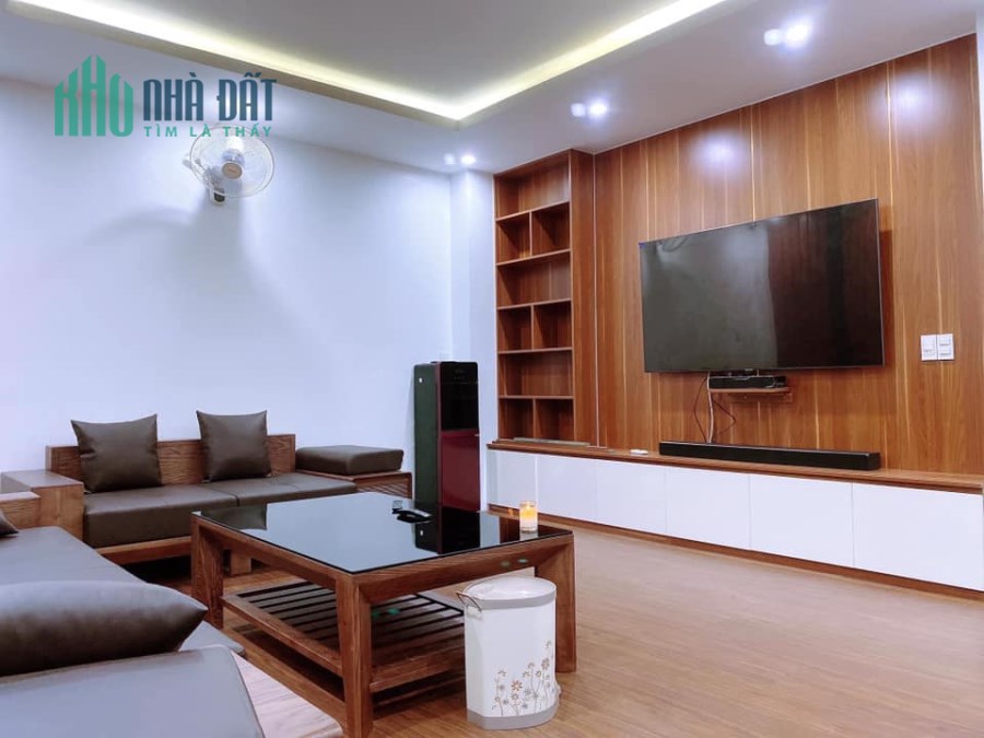 Bán nhà Đẹp ngõ 63 Ngô Thì Sỹ giá 3.4 tỷ, 38mx4 tầng, MT 7,5m.