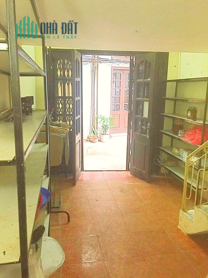 Bán gấp nhà ngõ 98 Nguyễn Ngọc Nại giá 2,7 tỷ, 32m2, SĐCC