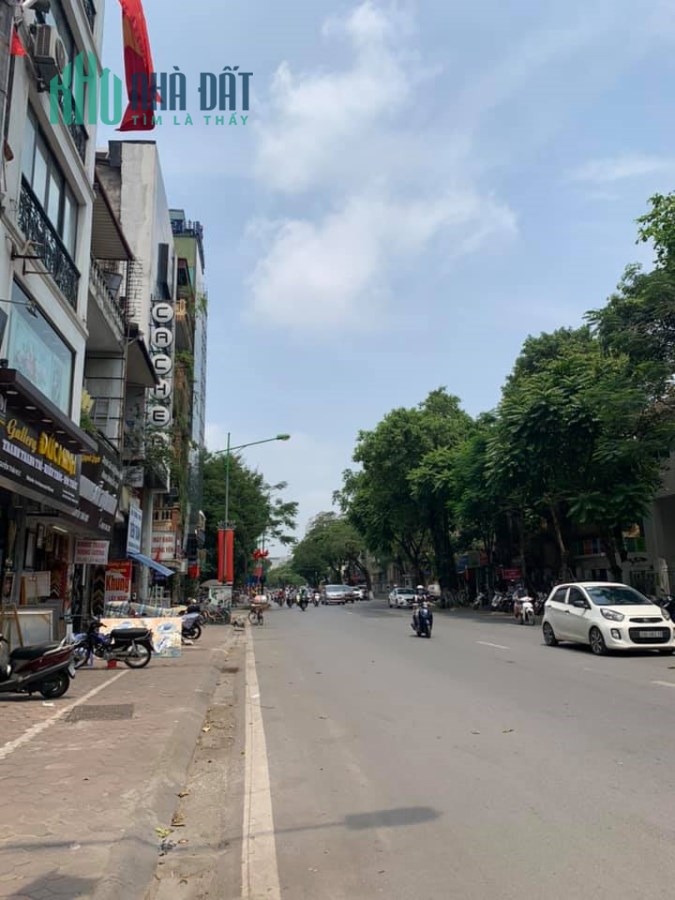 Bán nhà Mặt Phố Nguyễn Thái Học – Lô góc- 3 mặt thoáng, Vỉa Hè rộng, 50m2 *4T.
