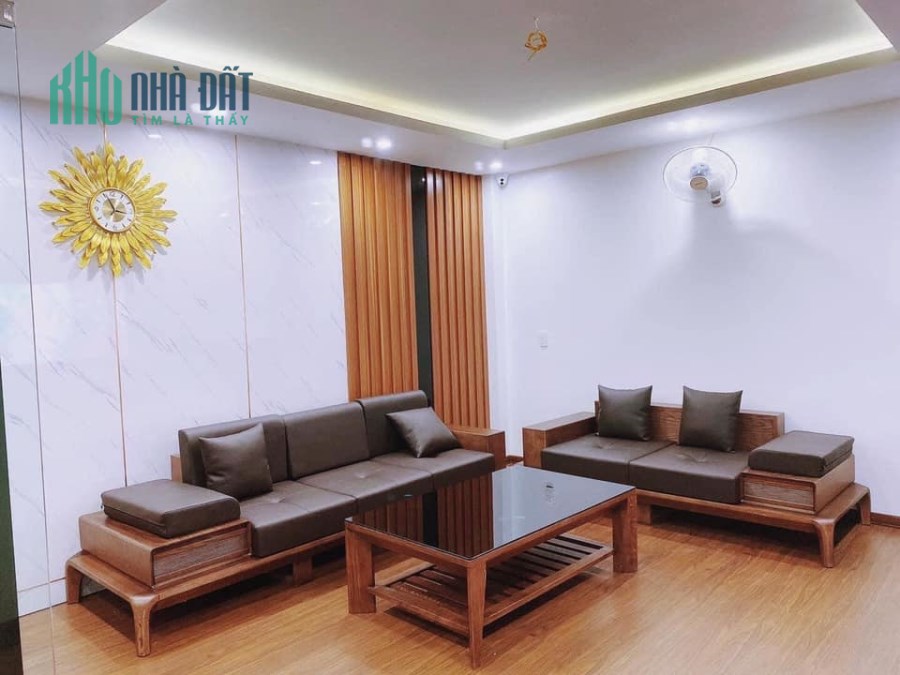 Bán nhà ngõ 58 Nguyễn Khánh Toàn giá 6 tỷ, 60mx4 tầng, đẹp ở luôn