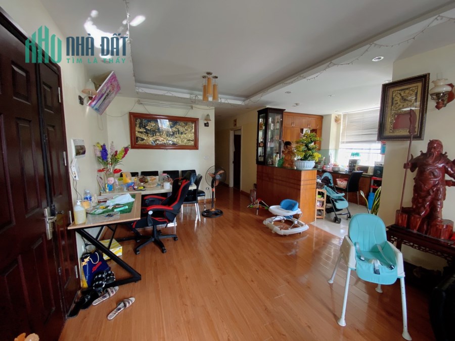 CH tập thể HV Ngân Hàng - Chùa Bộc giá 2.45 tỷ, 100m2, tầng 2