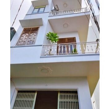 Chính chủ bán nhà 3 tầng Hẻm Hùng Vương, Tp Pleiku, Gia Lai, 1,65 tỷ, 0396282989