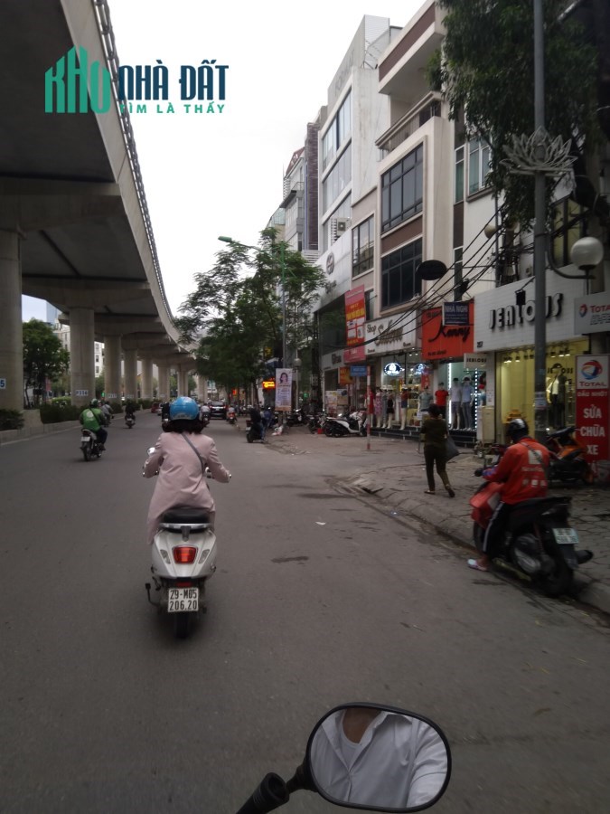 Bán nhà phố 42m2 2 tầng