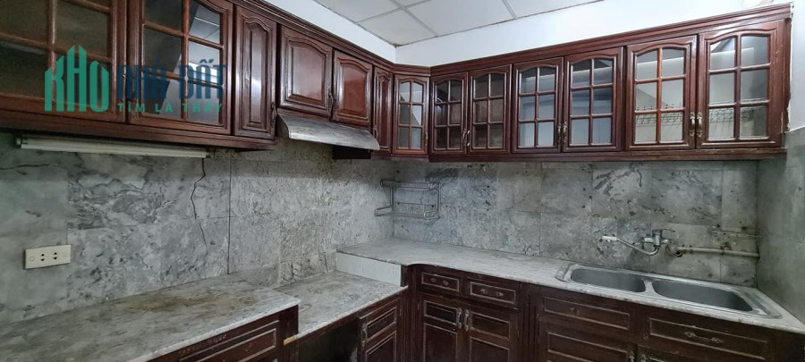 Mặt phố hiếm, trung tâm Ba Đình, 3 phút ra lăng Bác