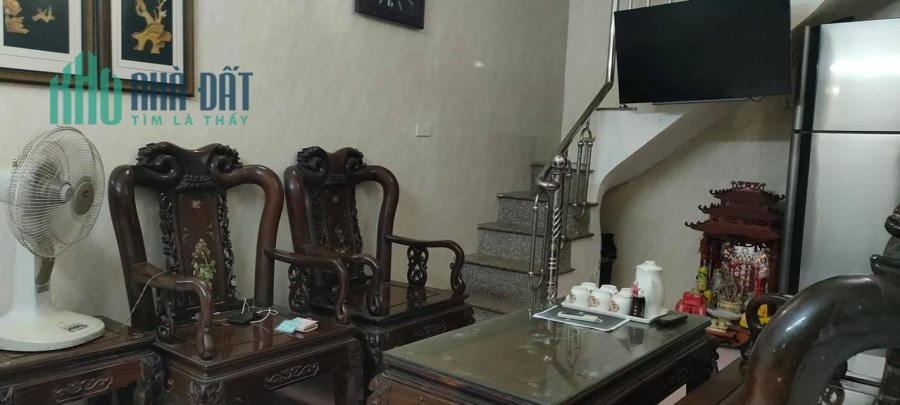 Nhà trung tâm Hà Nội, cách 5m ra đường ô tô