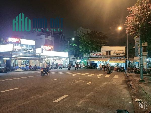 Bán gấp nhà Đồng Nai Phường 15 Quận 10, ngang 6m, 5 tầng giá 8.3 tỷ.