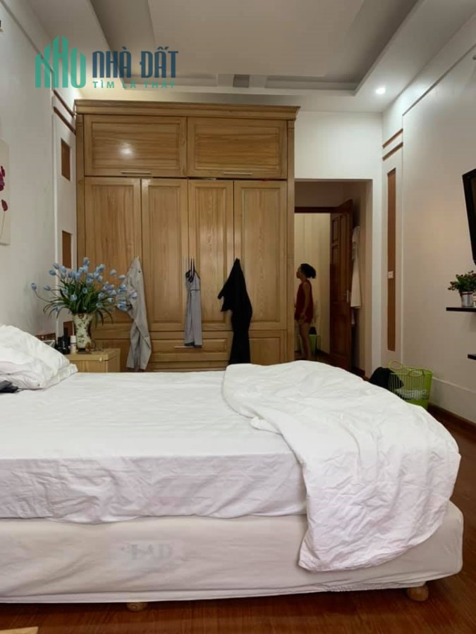 Bán gấp nhà Mặt ngõ Nam Ngư giá 5,65 tỷ, 35mx6 tầng, ngõ gần