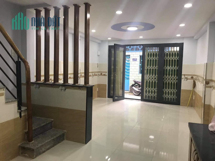 Nhà hẻm, mới, đẹp bán gấp về quê, Hoàng Sa, P5, Tân Bình, 2 tầng, 4.15 tỷ, TL