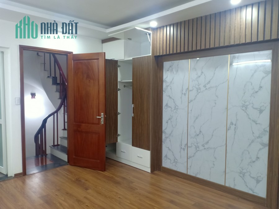 Nhà đẹp phố Khương Đình 55m 5 tầng mt 5m 4.25 tỷ ở ngay