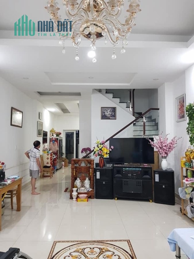 Nhà mới ở ngay 83m2, 3 Tầng đúc, 5.6 tỷ đường Thống Nhất, Gò Vấp