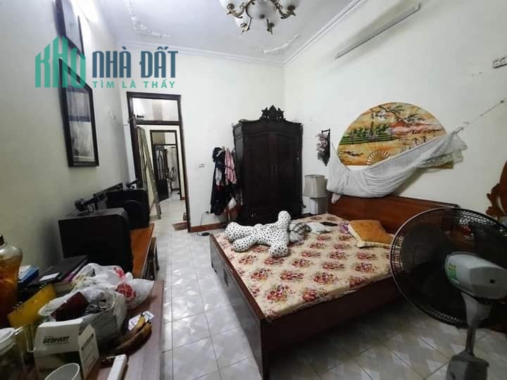 Cực Hiếm, nhà phân lô Mạc Thái Tổ,Cầu Giấy, oto đỗ,dân trí cao,48m2x4T,MT3.8m2.Giá 6.95 tỷ