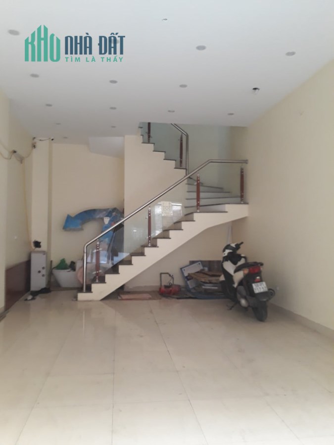 Bán gấp Homstay Phố Nam Ngư 55m, 5 Tầng, doanh thu 30 triệu / tháng