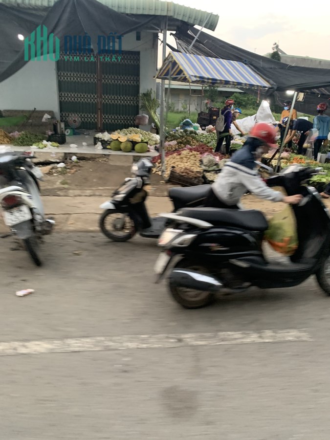 TÔI CẦN BÁN GẤP LÔ 300M2 ĐẤT ĐỐI DIỆN TRƯỜNG ĐẠI HỌC VIỆT ĐỨC GIÁ THỊ TRƯỜNG 1 TỶ 650