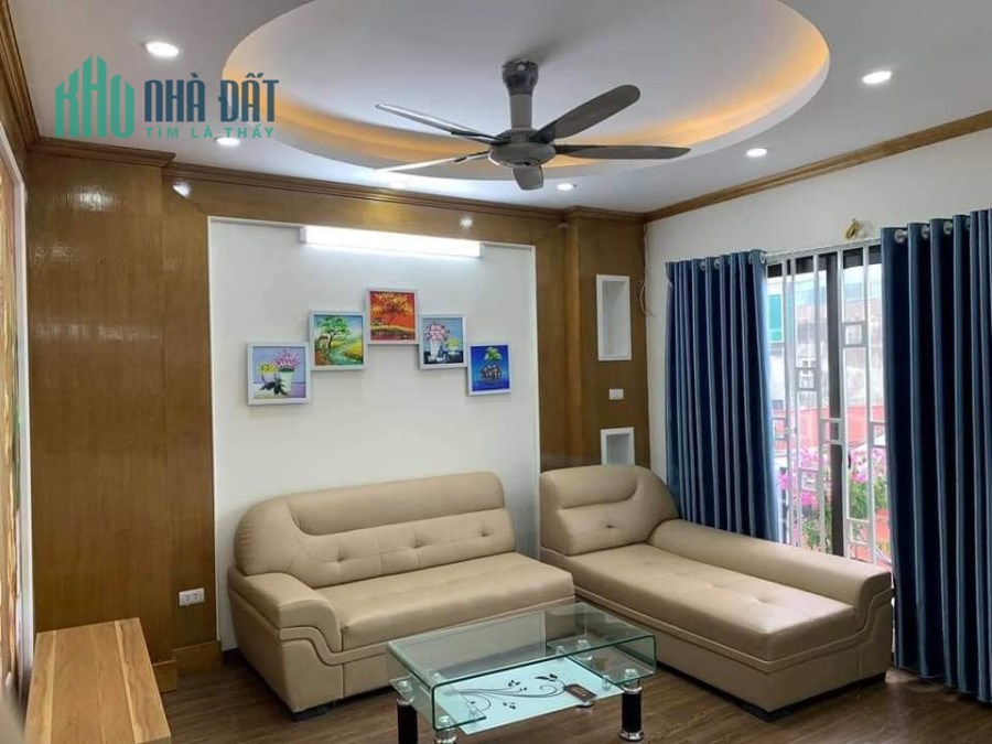 Bán gấp nhà Mặt phố Định Công Thượng giá 7 tỷ, 45mx4 tầng, KD tốt