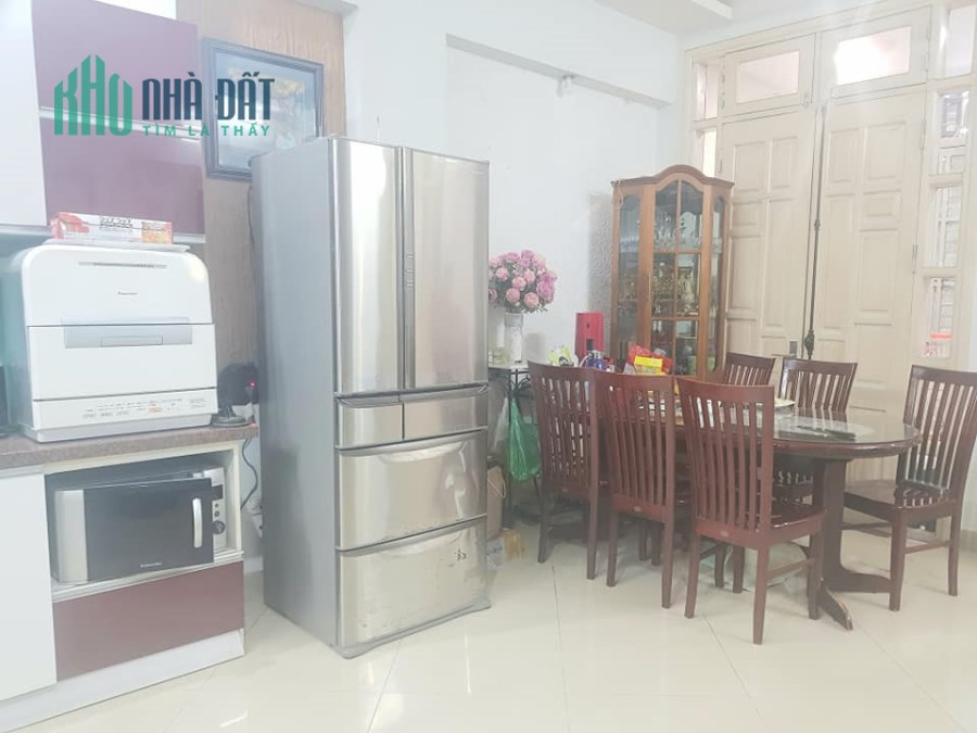 Bán nhà Vương Thừa Vũ, Gara, Mặt tiền 4,6m, Diện tích 56m2, Giá 140tr/m2