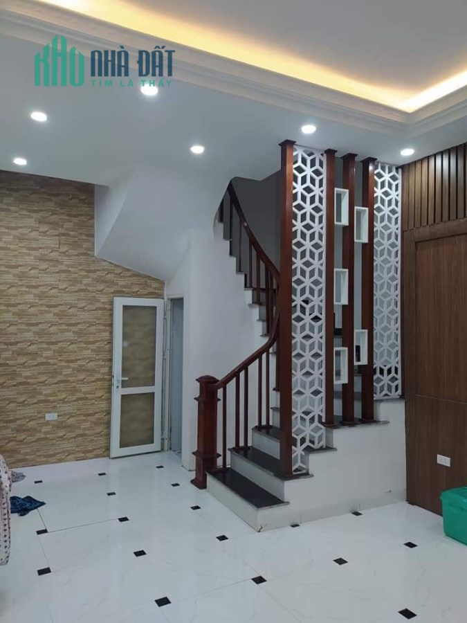 Bán nhà ngõ 162 Khương Đình-Thanh Xuân-55m2-4.25 tỷ, có chỗ để xe riêng