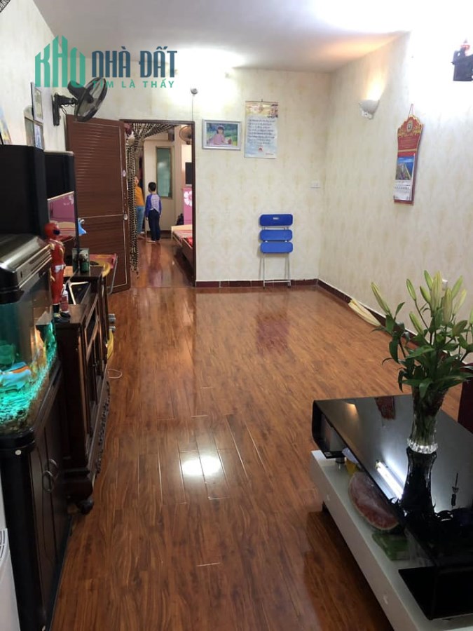 Bán gấp CHCC B14 Kim Liên giá 3.25 tỷ, 73m2, Nội thất đầy đủ