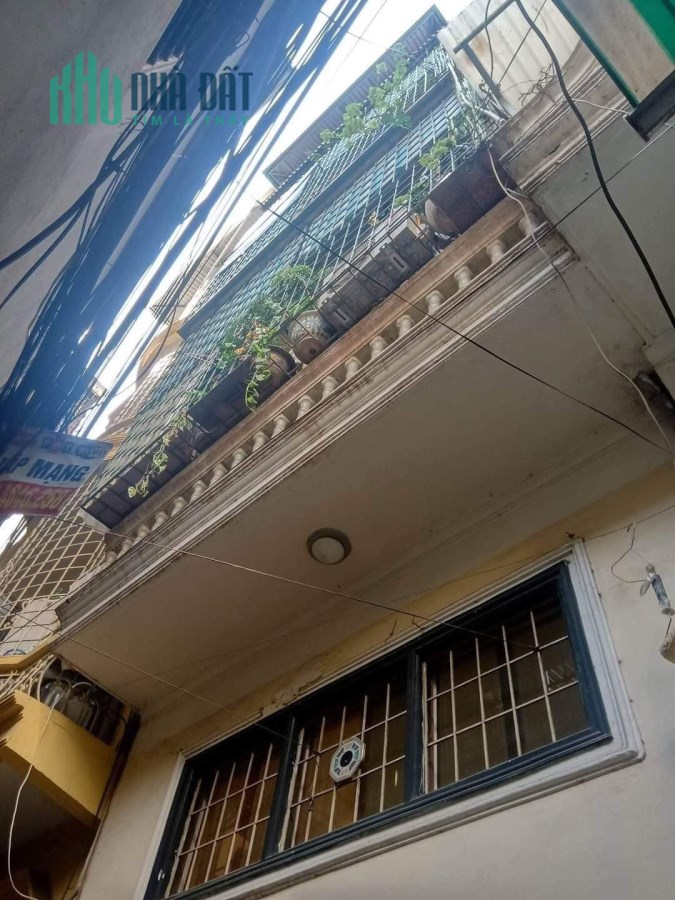 Bán nhà vị trí siêu đẹp lô góc Giảng Võ, Ba Đình, ô tô đỗ cửa, 20m2, 5 tầng, nhỉnh 2 tỷ.