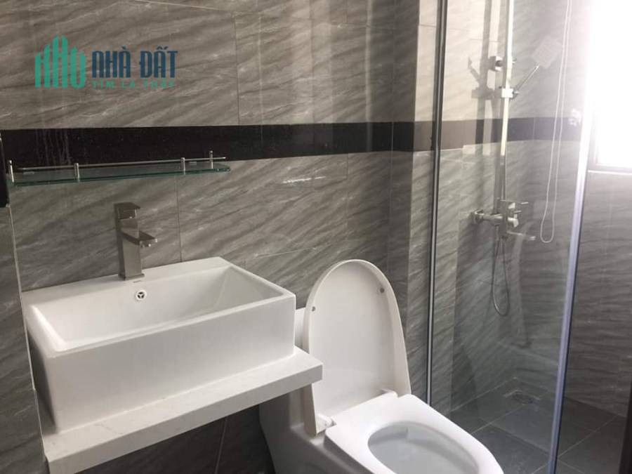 Bán nhà rẻ khu vục Cầu Kênh Xáng , quận 8,  75,6m2 chỉ có 4,45 tỷ , HXH, lh 0989149953 Tân.