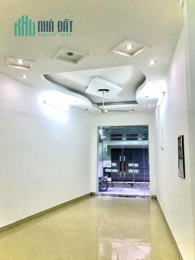 Nhà 58m2x4 tầng, lô góc, mặt phố Hoàng Mai. Giá 5.8 tỷ
