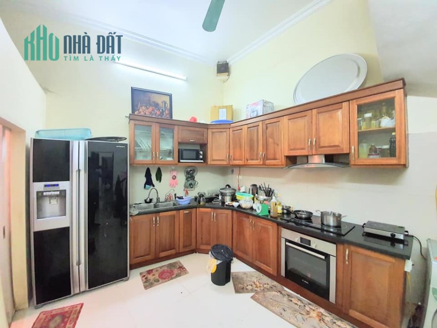 Bán gấp CHCC X1 Bắc Linh Đàm giá 1.6 tỷ, 71m2, NT cơ bản.