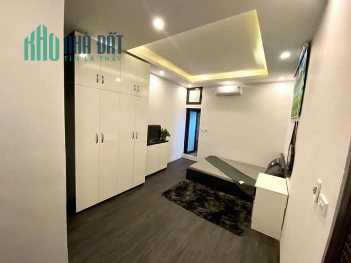 Nhà đẹp Hai Bà Trưng, 52m 5T MT 5m, Vài bước ra phố, nhà đẹp ở ngay Chỉ 8.5 tỷ LH 0988766828.
