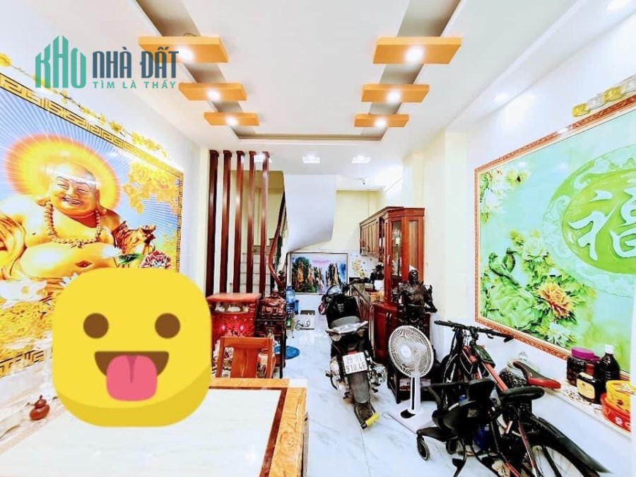 Chỉ 4.2 tỷ, nhà 5 tầng Hoàng Mai, 32m, 5 tầng, MT 3.5m, nhà đẹp long lanh.