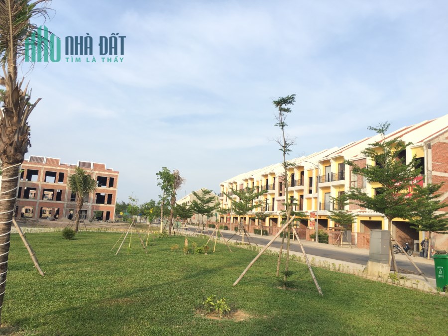 BÁN NHÀ MỚI XÂY TRONG KHU ĐÔ THỊ KHÉP KÍN MẶT SÔNG HỘI AN