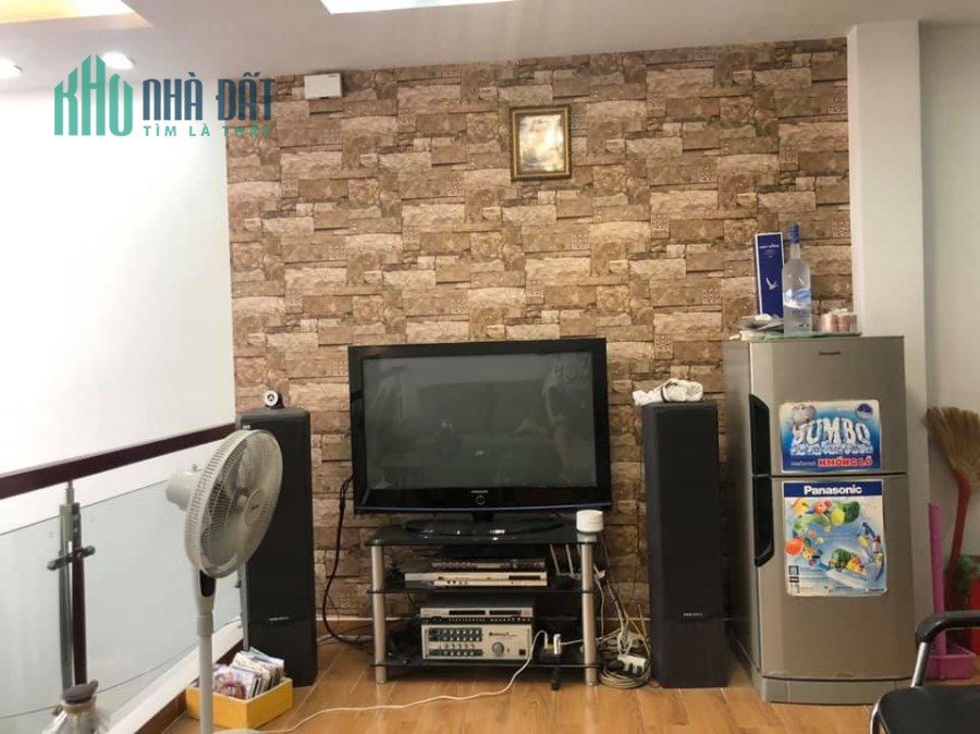 BÁN NHÀ ÂU CƠ, PHƯỜNG 9, XE TẢI ĐUA, 100M2 (6.5x15.38), GIÁ SOCK 8TỶ8