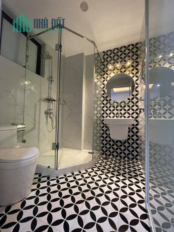 Giá Sốc! Nhà Nguyễn Khang, gần phố oto tránh,mt rộng, 30m2*5T.Giá chỉ 4.2 tỷ