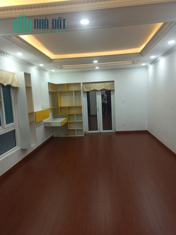 BÁN NHÀ ÂU CƠ, PHƯỜNG 10, XE HƠI NGỦ NHÀ, NHÀ ĐÚC ĐẸP, 58M2 GIÁ CHỈ 5TỶ79